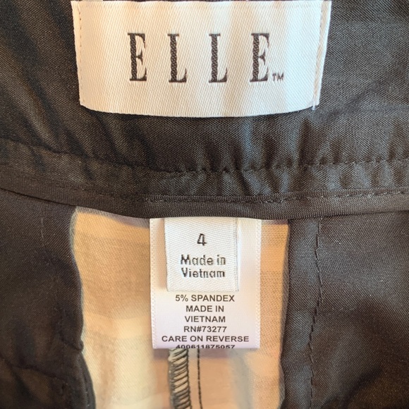 Elle Black Short Shorts Pink & Yellow Flowers Sz 4 - Picture 4 of 6